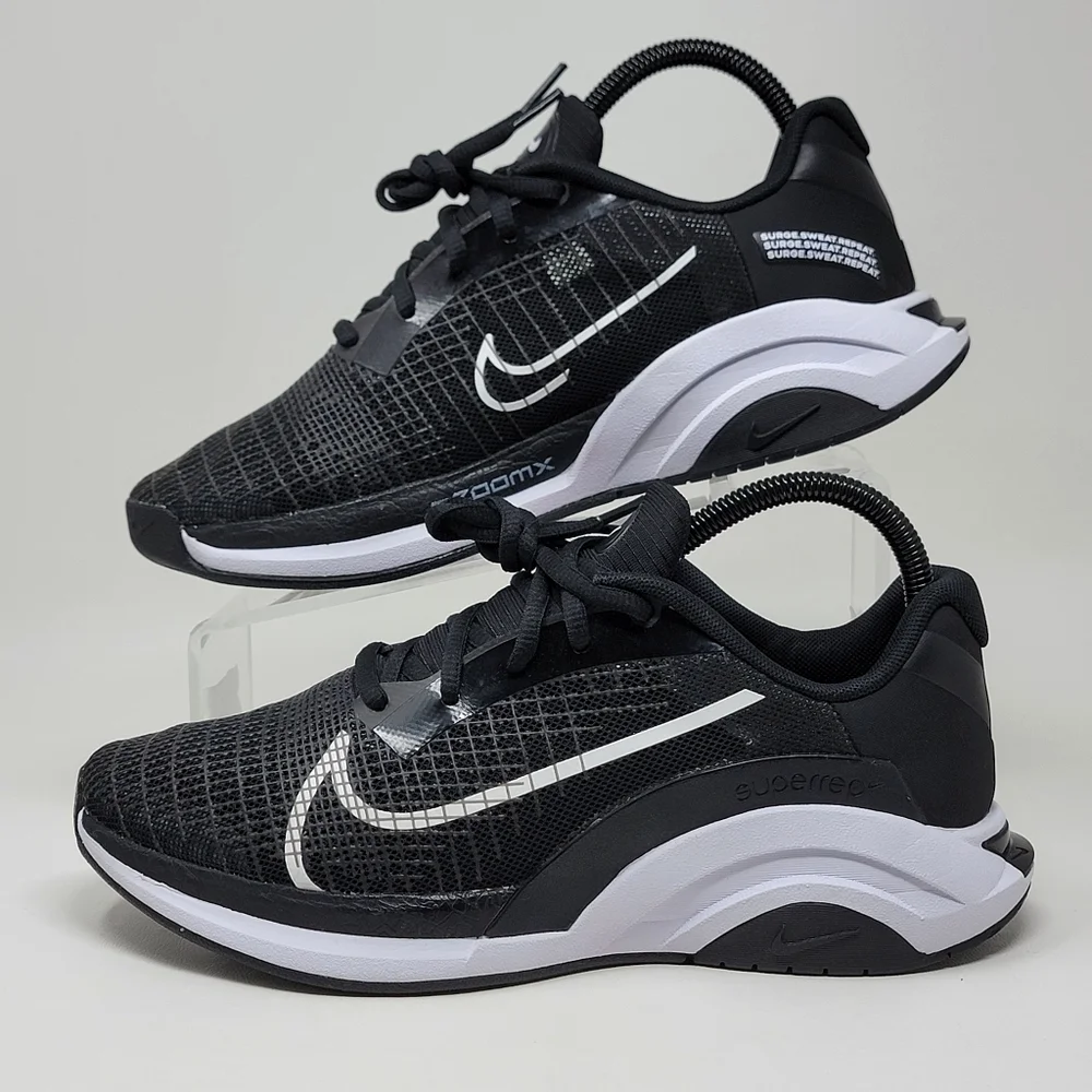 Nike lightweight athletic